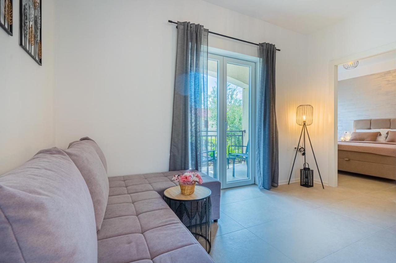 Apartments Ivanka Cres Eksteriør bilde