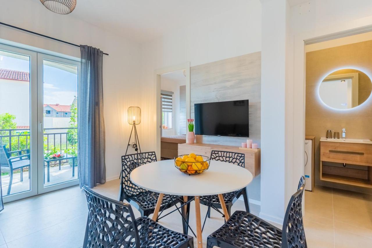 Apartments Ivanka Cres Eksteriør bilde