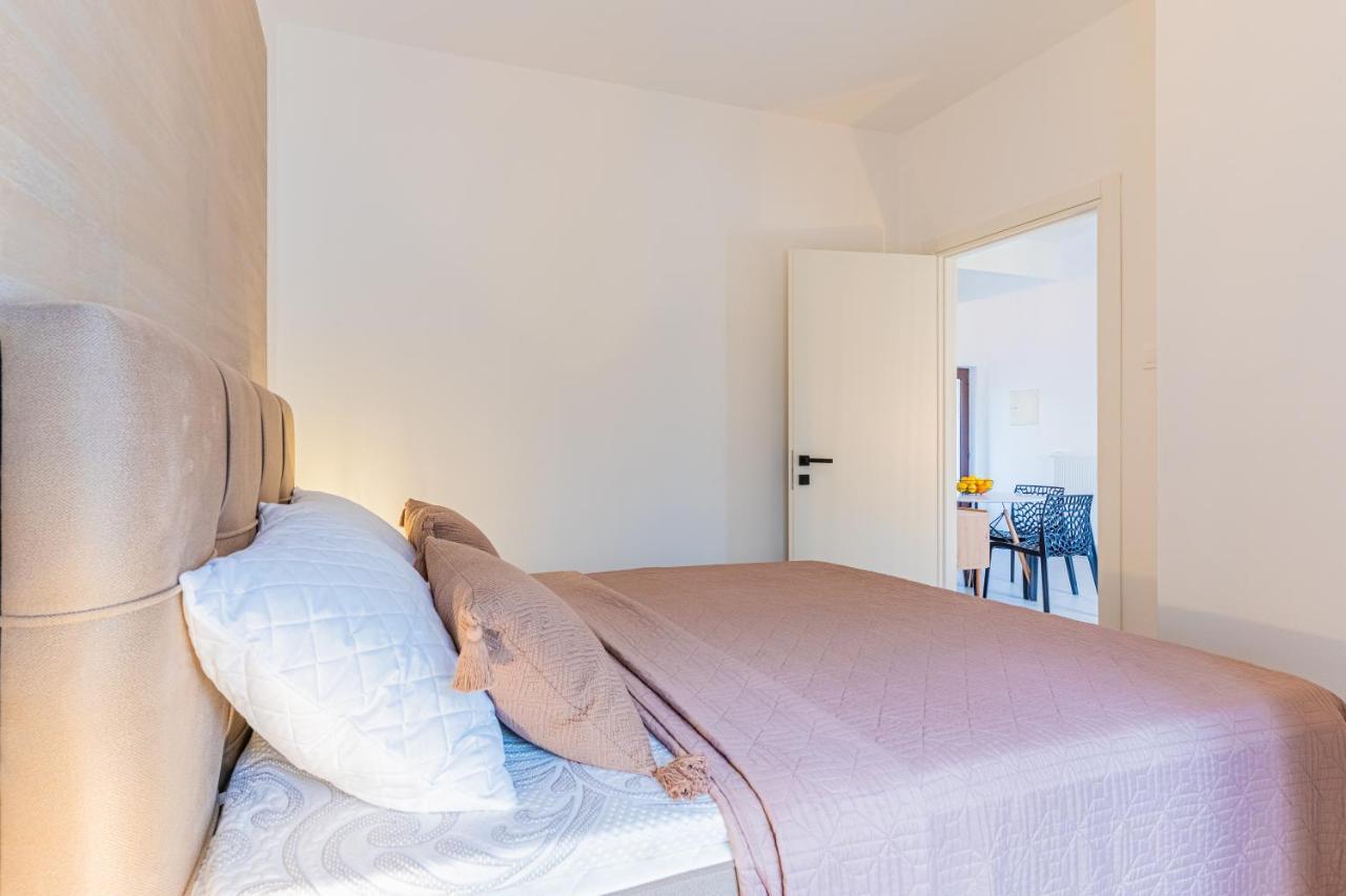 Apartments Ivanka Cres Eksteriør bilde